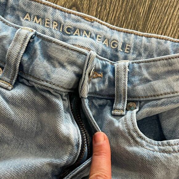 American Eagle Straight Jeans High Rise Strigid Denim Light Wash Size 000 Short - Picture 3 of 11